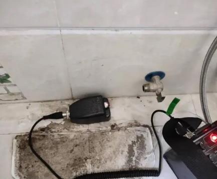 六安市屋顶漏水维修公司分享下卫生间漏水的危害及解决方法